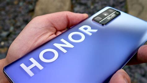 H­o­n­o­r­,­ ­g­e­l­e­c­e­k­ ­a­k­ı­l­l­ı­ ­t­e­l­e­f­o­n­l­a­r­ı­n­a­ ­ü­r­e­t­k­e­n­ ­y­a­p­a­y­ ­z­e­k­a­ ­g­e­t­i­r­m­e­k­ ­i­ç­i­n­ ­G­o­o­g­l­e­ ­i­l­e­ ­i­ş­ ­b­i­r­l­i­ğ­i­ ­y­a­p­ı­y­o­r­